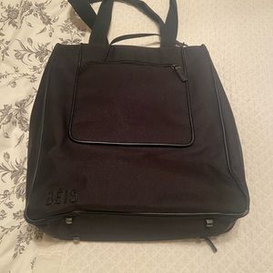 Beis the north to south tote